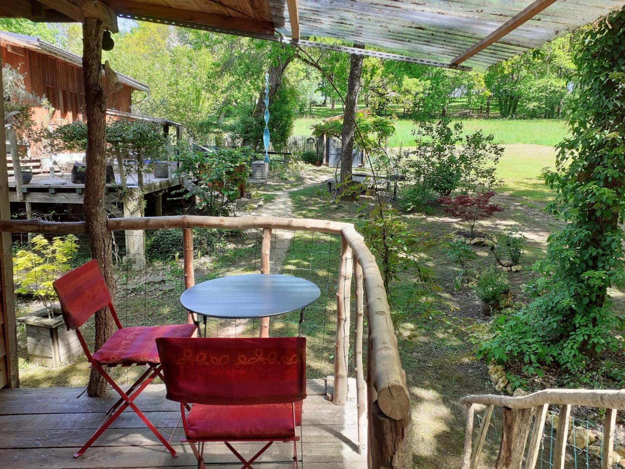 La Cabane De L'Oiseau Couze-et-Saint-Front Esterno foto